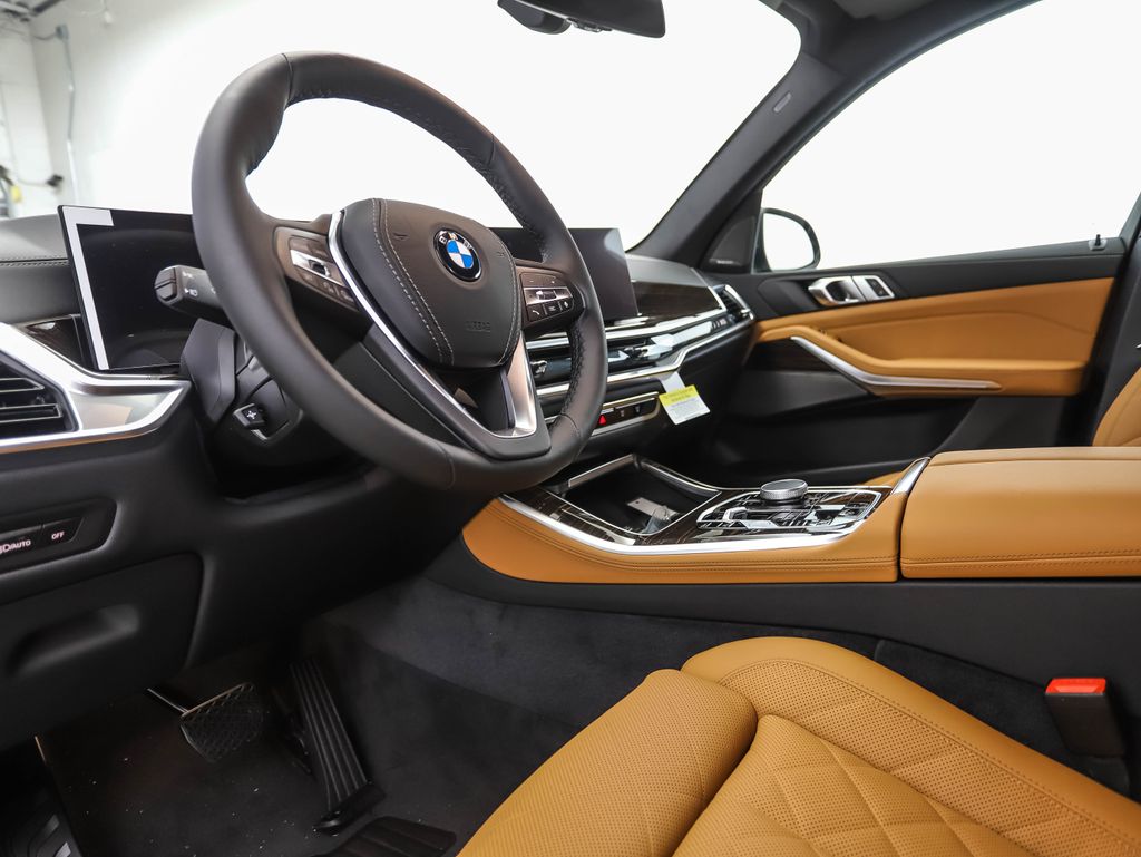 Thumbnail: 2026 BMW X5 - 10