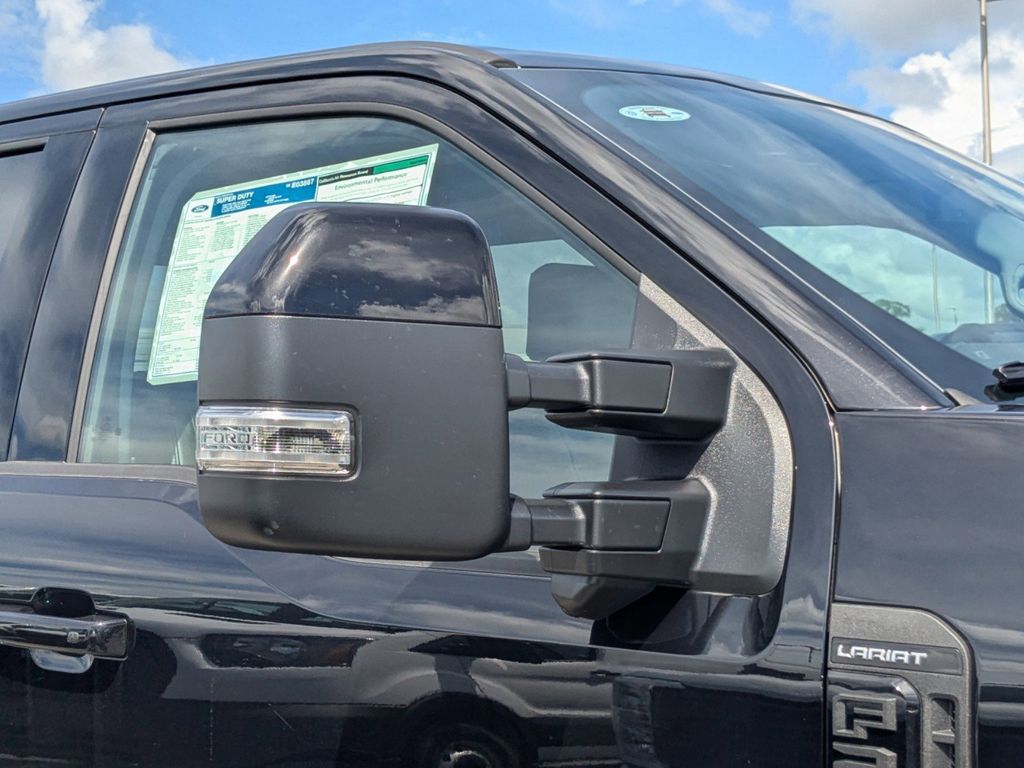 2025 Ford F-250 Super Duty Lariat