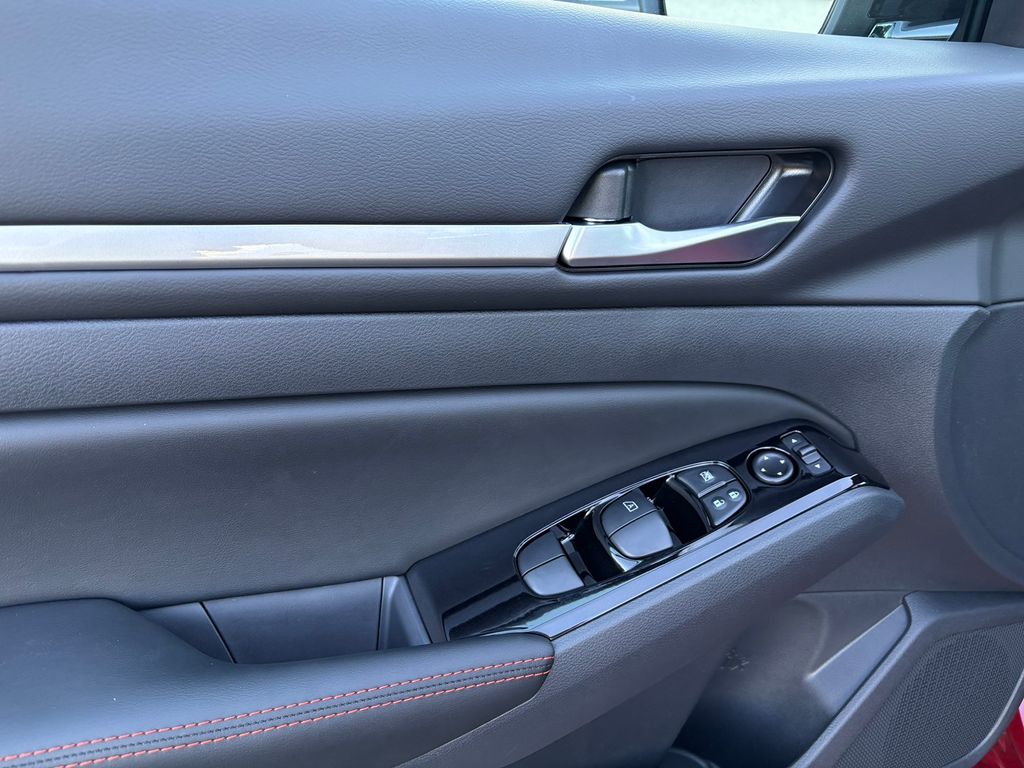 2025 Nissan Altima 2.5 SR