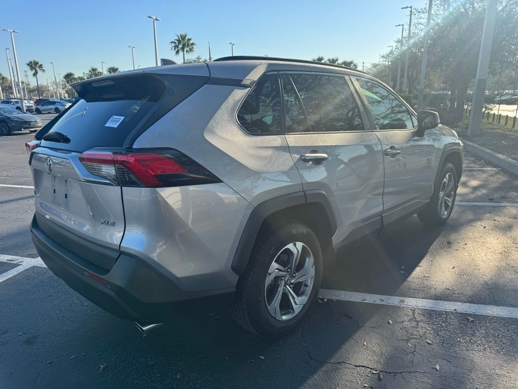 2019 Toyota RAV4 XLE 4