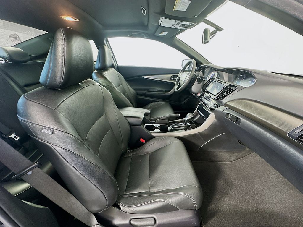 Thumbnail: 2016 Honda Accord - 27