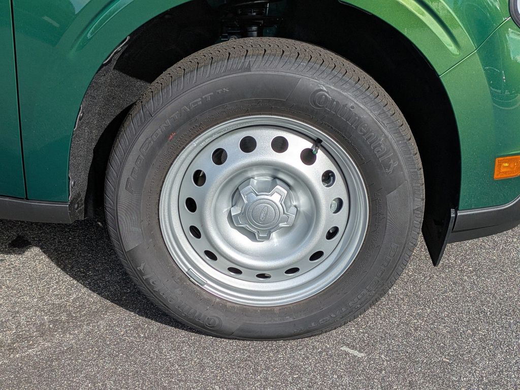 2025 Ford Maverick XL