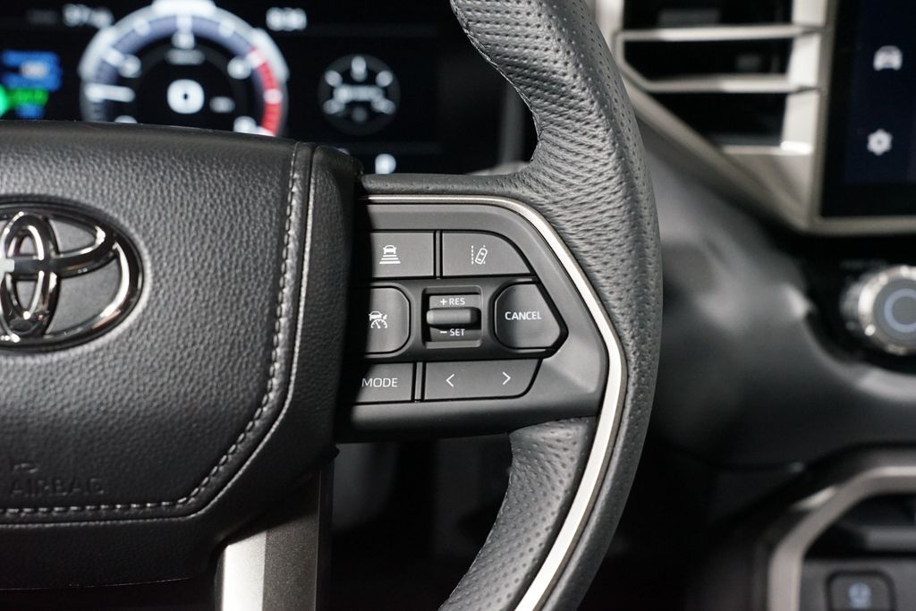 Thumbnail: 2025 Toyota Tundra - 15