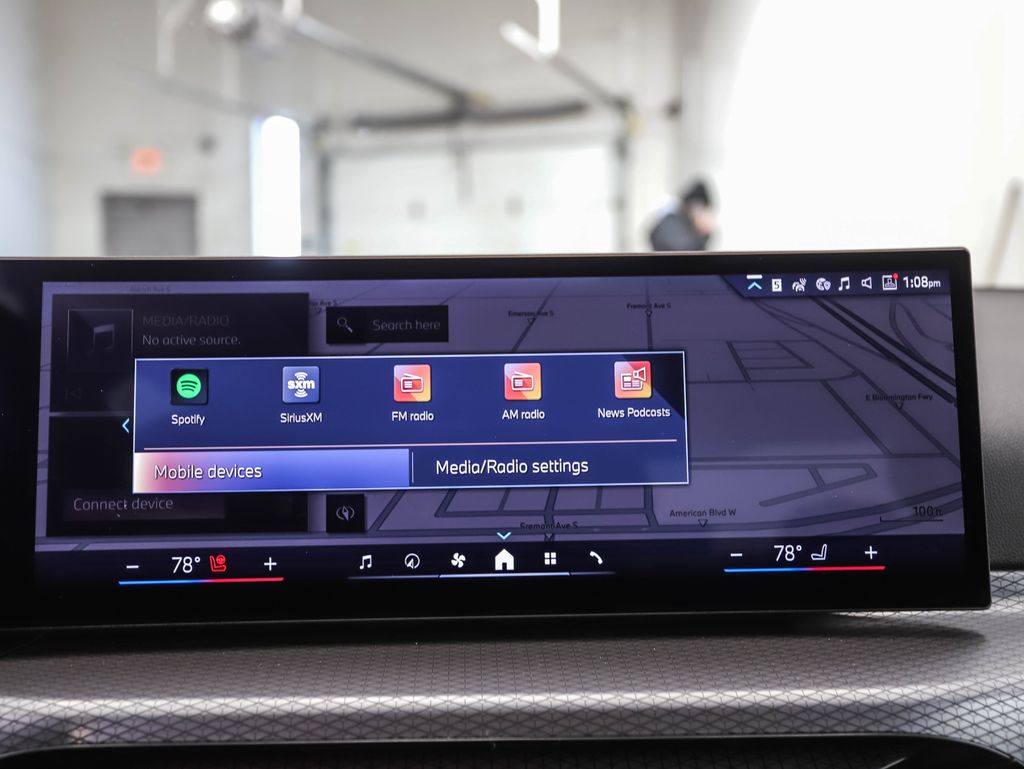 Thumbnail: 2025 BMW 3 Series - 14