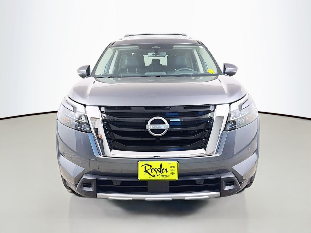 Used 2025 Nissan Pathfinder SUV