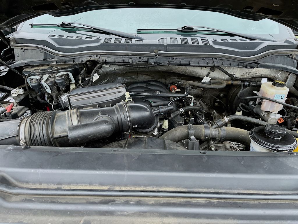 Used 2020 Gray Ford Lariat image 26