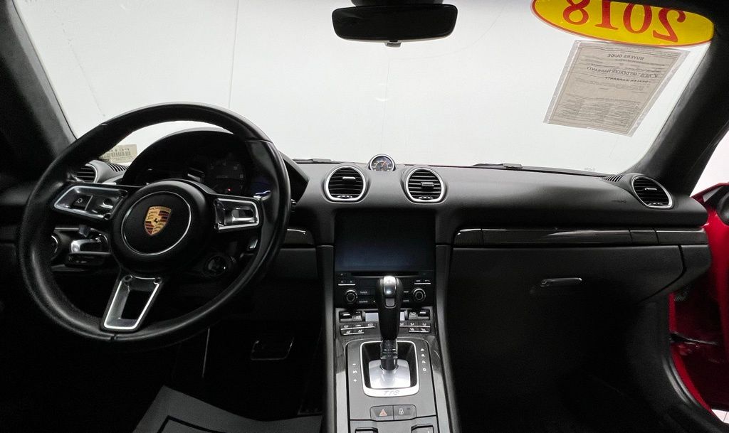 Thumbnail: 2018 Porsche 718 Cayman - 6