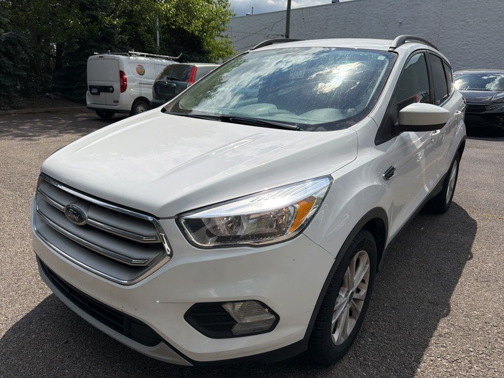 2018 Ford Escape SE's photo
