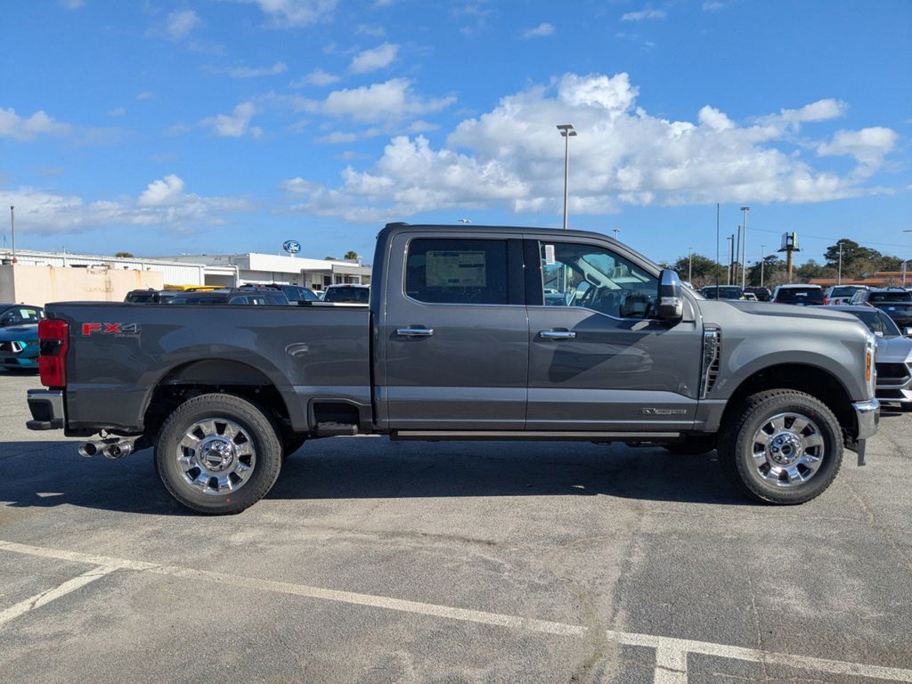 2026 Ford F-350 LARIAT