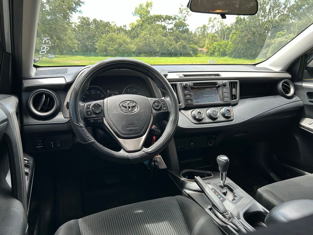 Thumbnail: 2018 Toyota RAV4 - 11