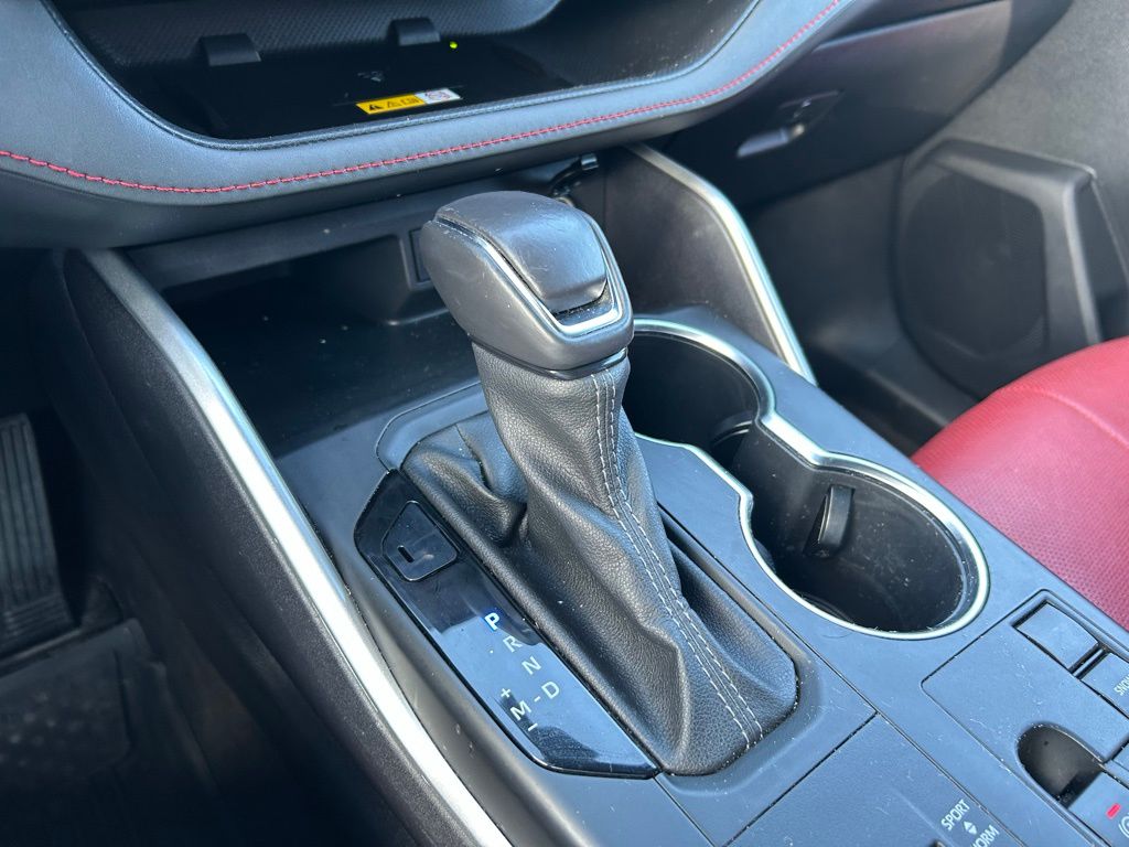 Thumbnail: 2023 Toyota Highlander - 28