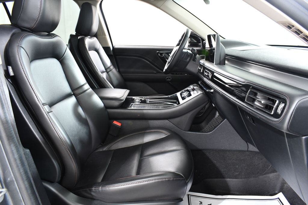 Used 2022 Gray Lincoln Standard image 10