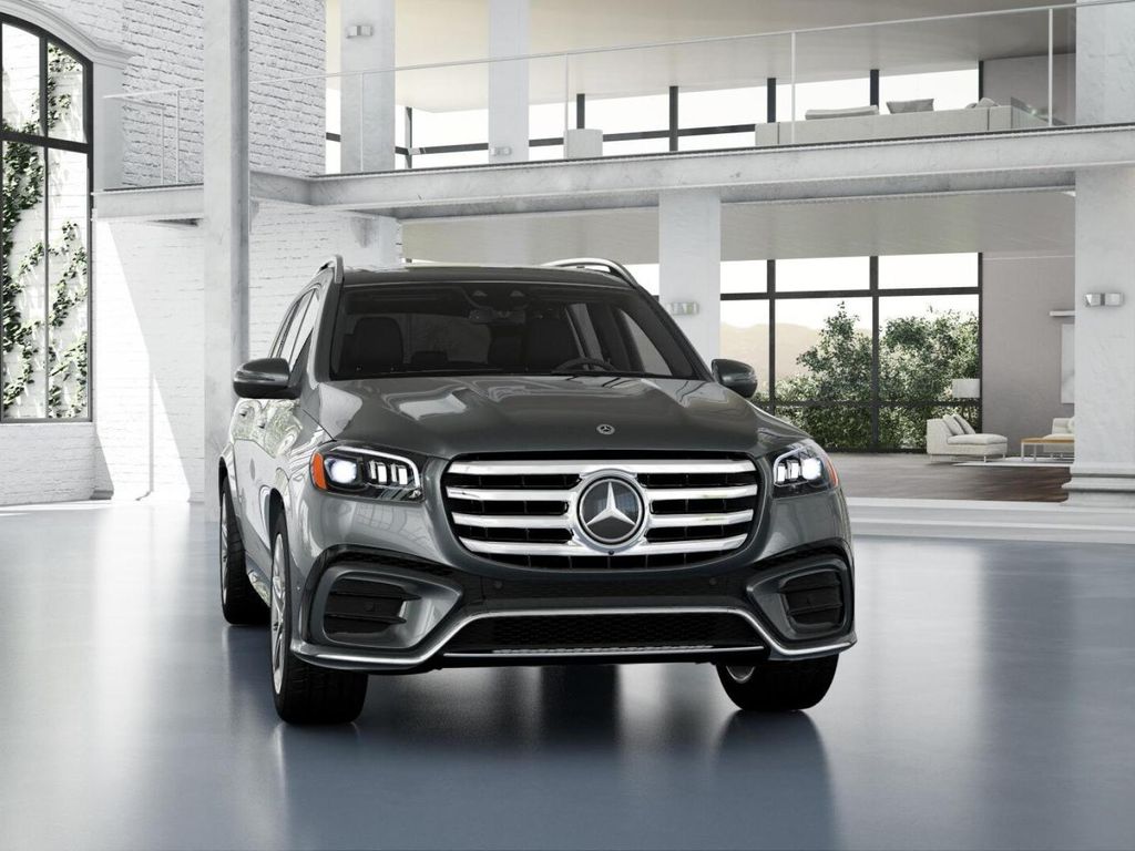 2025 Mercedes-Benz GLS 450 4MATIC 8