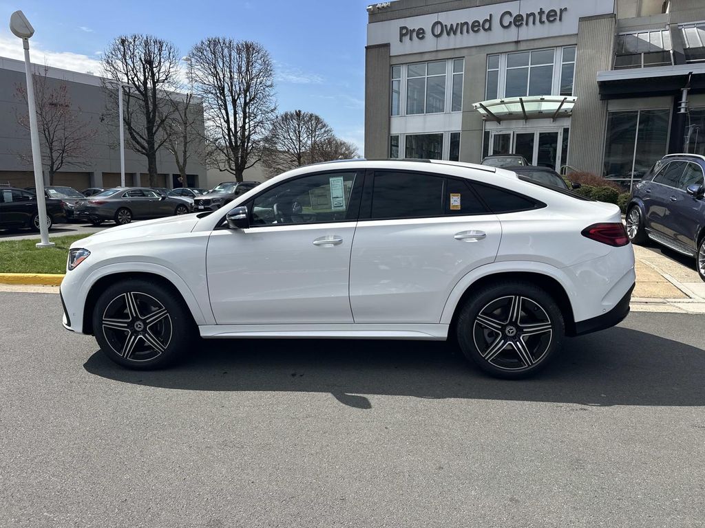 Thumbnail: 2026 Mercedes-Benz GLE - 8