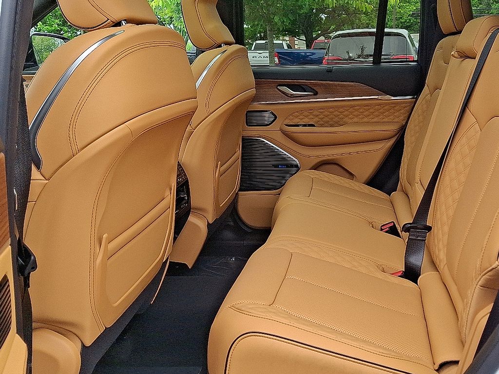 New 2026 Jeep Grand Cherokee SUV