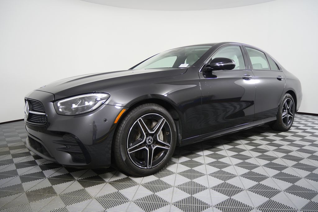 Thumbnail: 2023 Mercedes-Benz E-Class - 9