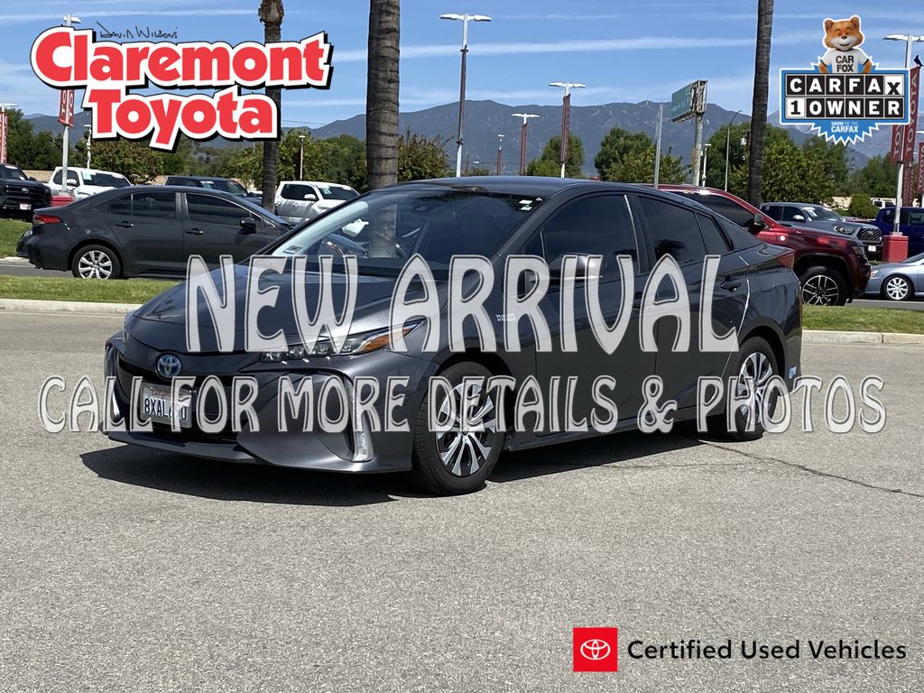 Gray 2021 Toyota Prius Prime XLE FWD Hatchback Front-Wheel Drive Continuously Variable Transmission