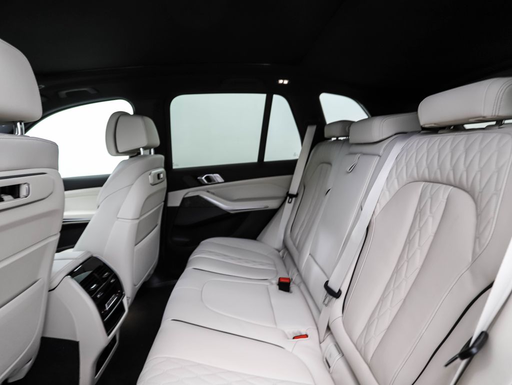 Thumbnail: 2026 BMW X5 - 21