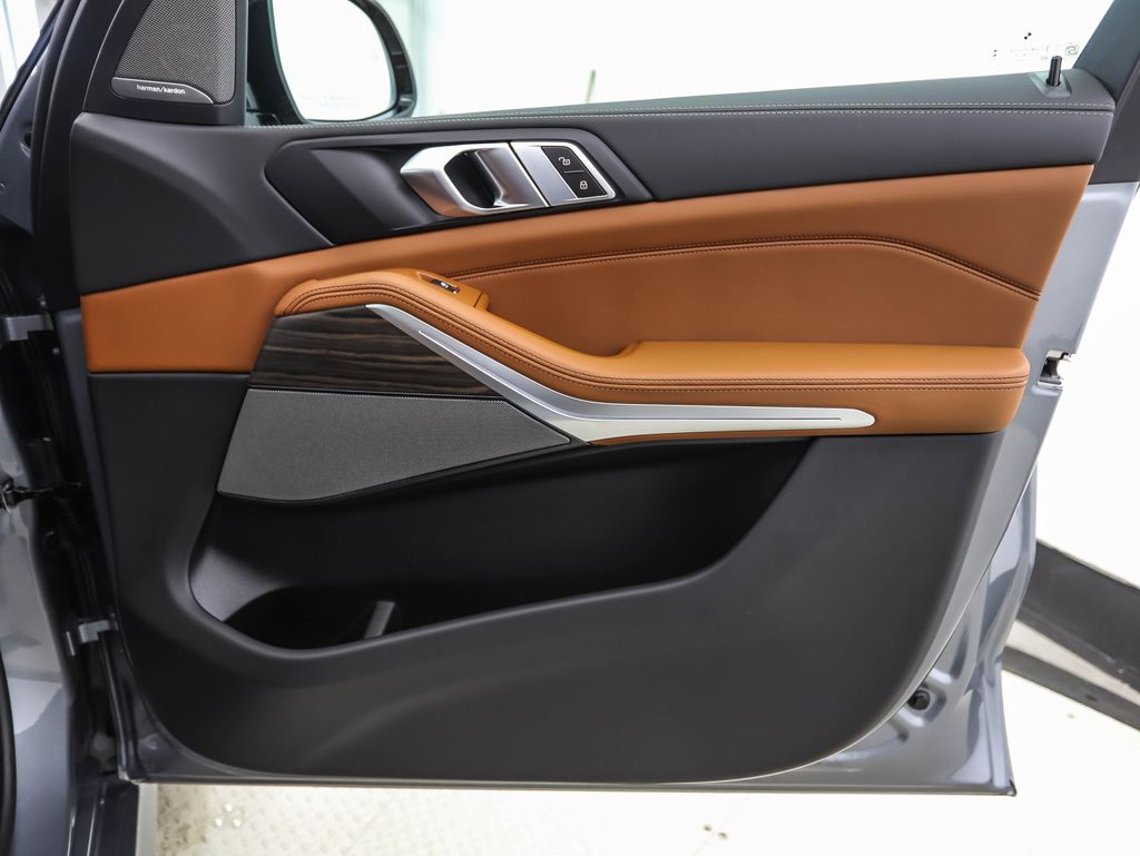 Thumbnail: 2026 BMW X5 - 29