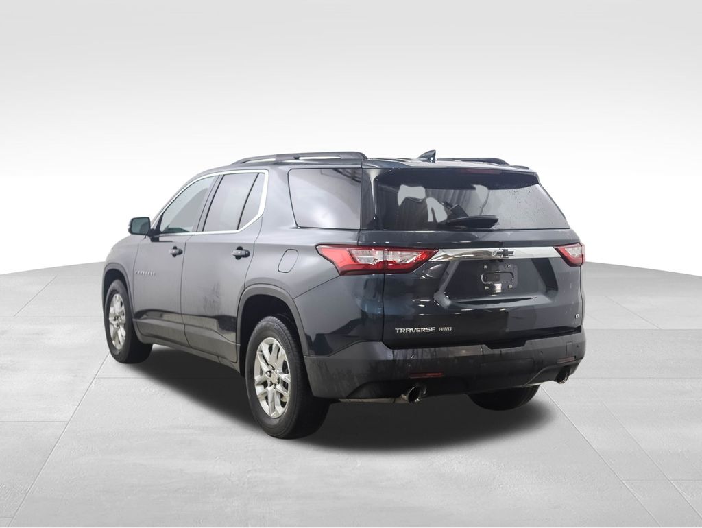 Thumbnail: 2021 Chevrolet Traverse - 3