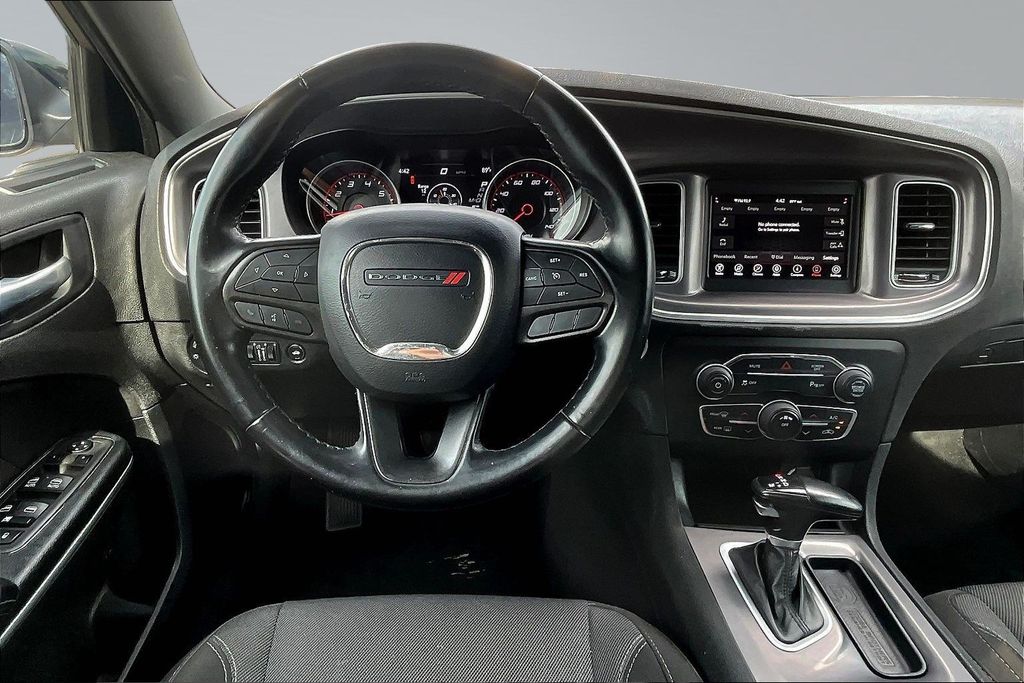 2022 Dodge Charger SXT - 8