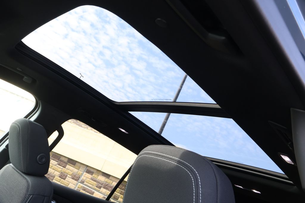 Thumbnail: 2026 Chevrolet Traverse - 15