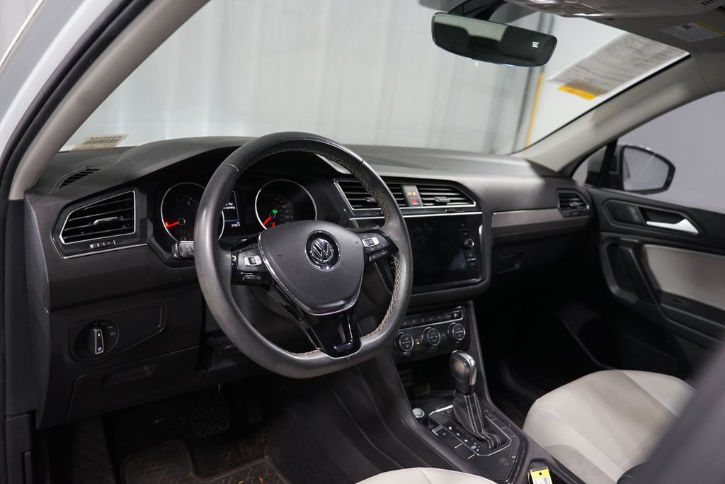 Thumbnail: 2021 Volkswagen Tiguan - 7
