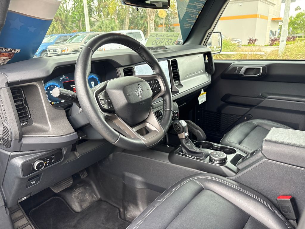 Certified Used 2025 Blue Ford Badlands image 6