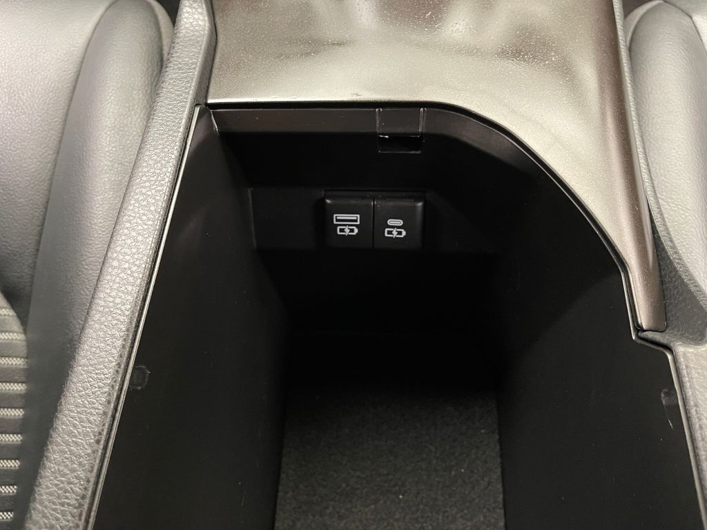 2023 Toyota Camry SE 30