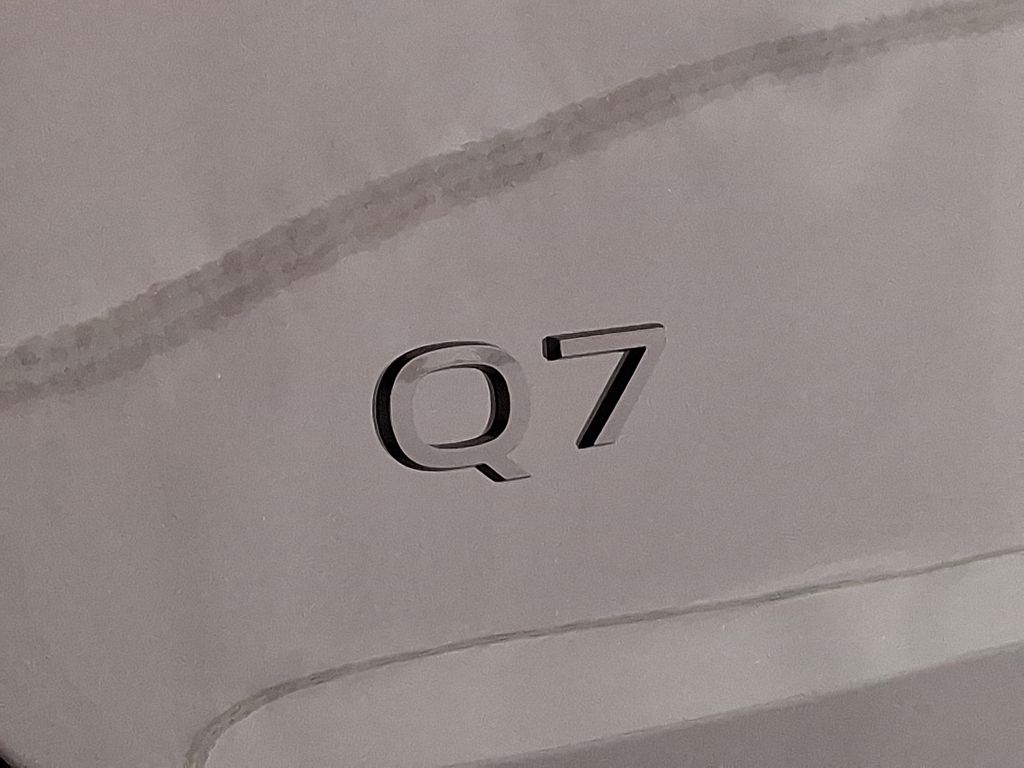 Thumbnail: 2025 Audi Q7 - 15