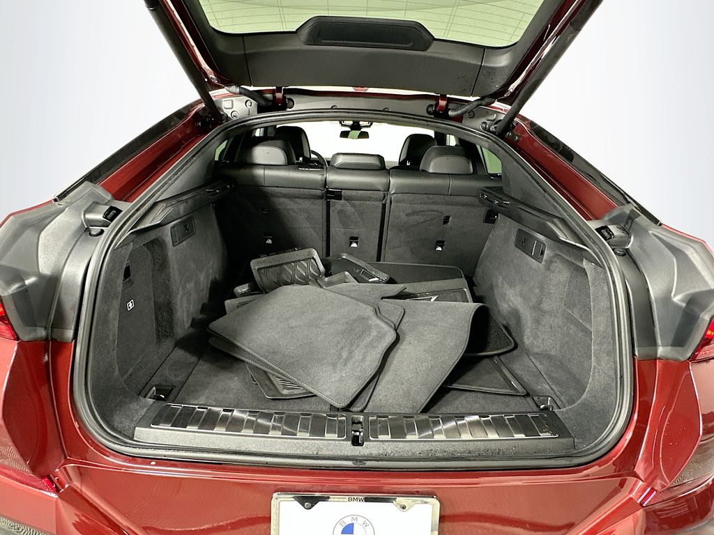 Thumbnail: 2025 BMW X6 - 25