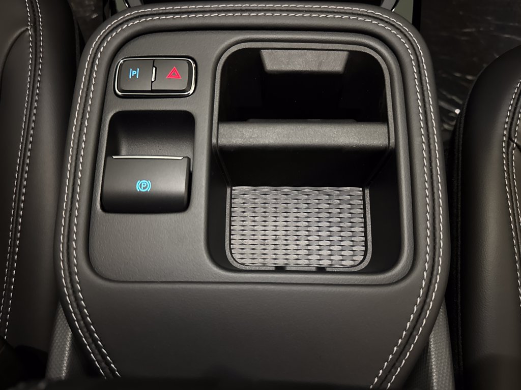 New 2026 Black Ford Select image 11