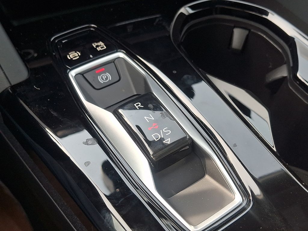 Thumbnail: 2026 Audi Q5 - 12