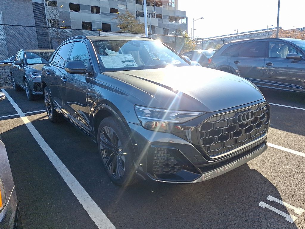 Thumbnail: 2026 Audi Q8 - 3