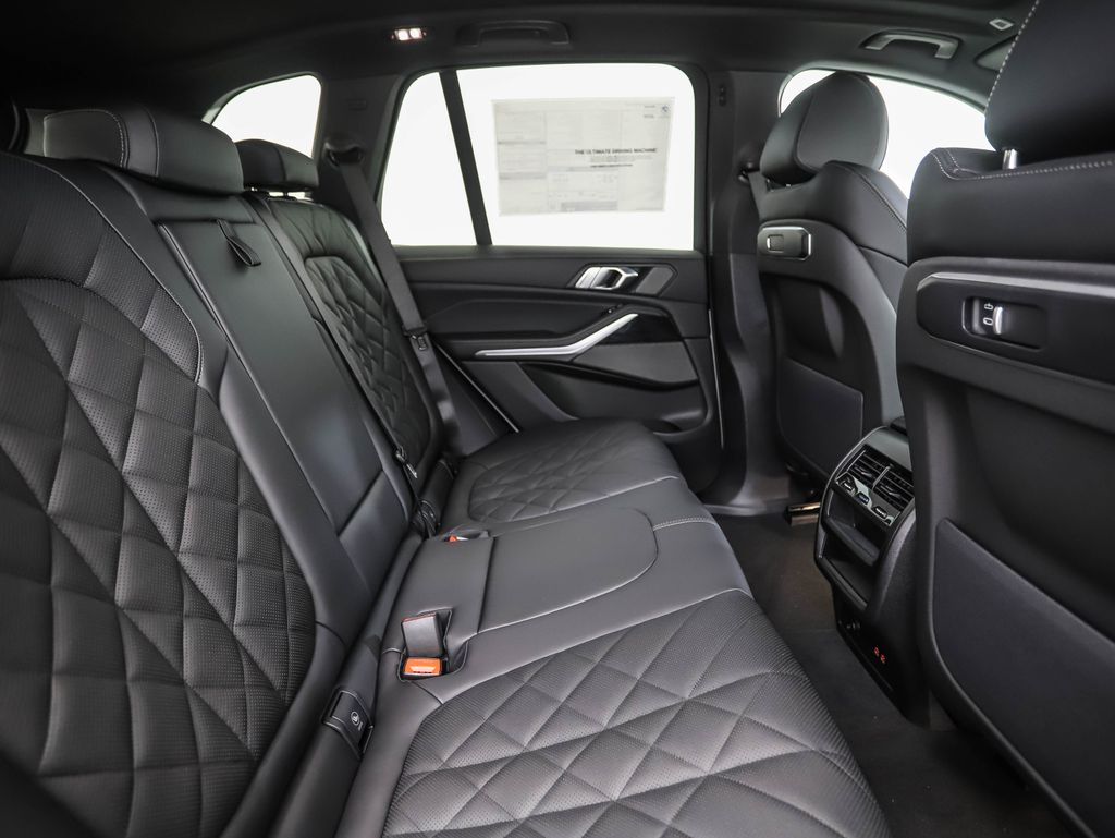 Thumbnail: 2026 BMW X5 - 25