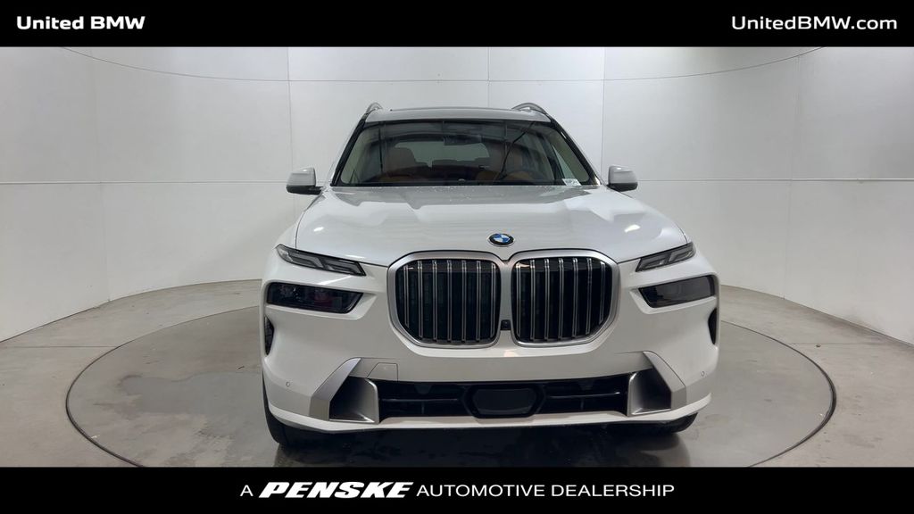 Thumbnail: 2026 BMW X7 - 3