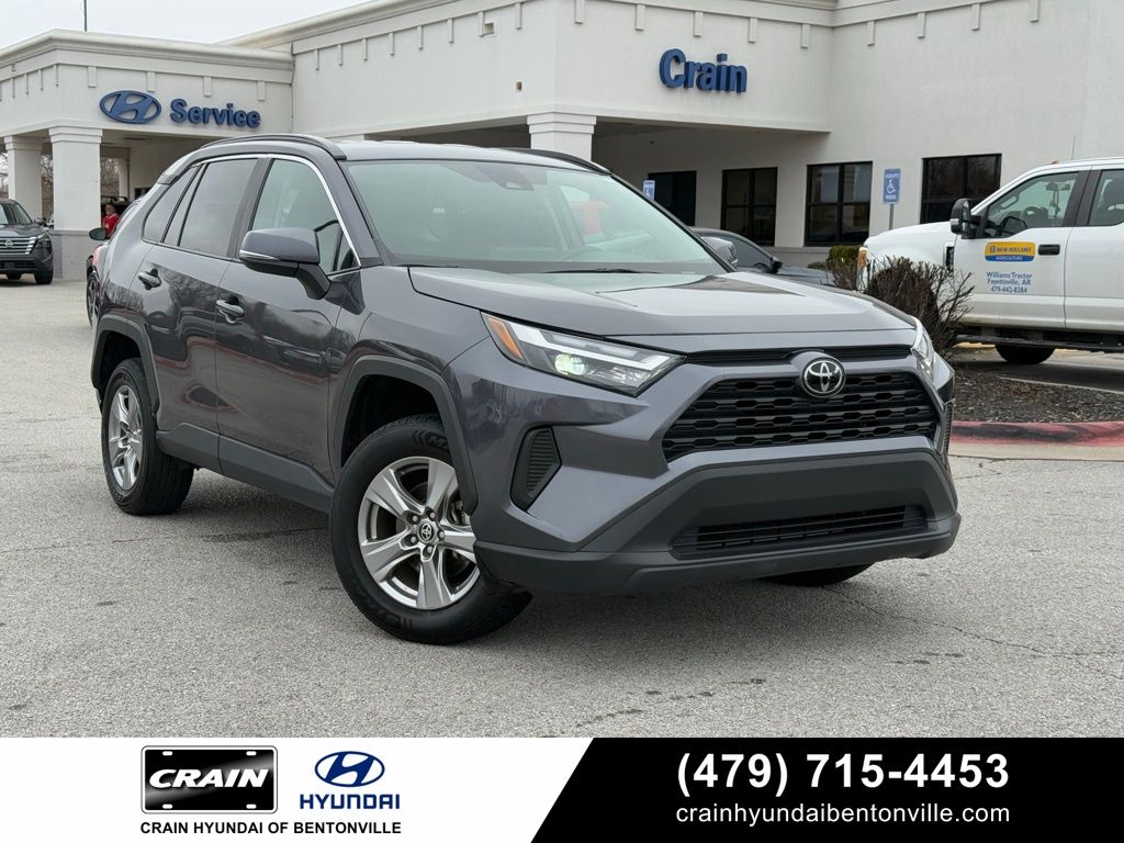 2024 Toyota RAV4 XLE FWD