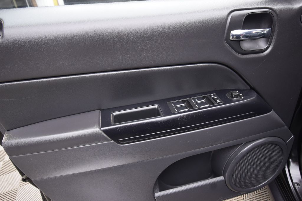 used 2016 Jeep Patriot car, priced at $8,095