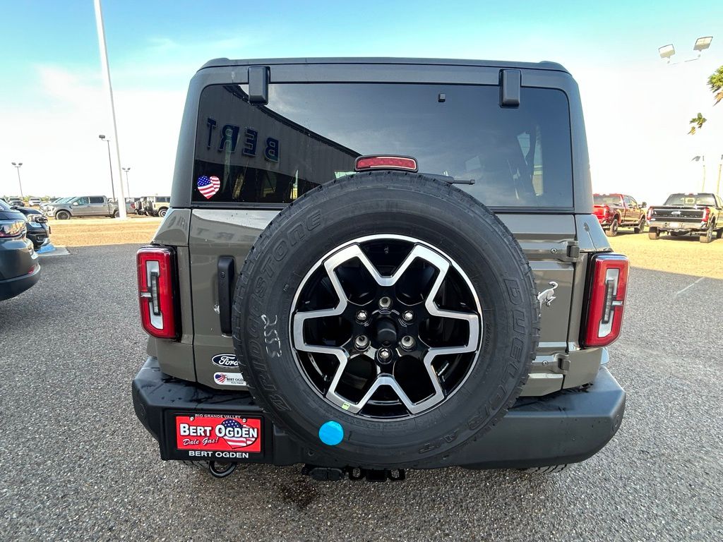 New 2026 Gray Ford Outer Banks image 6