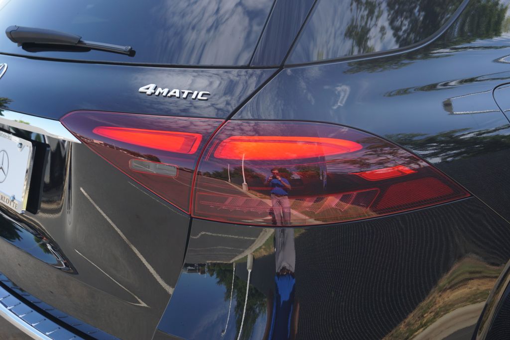 Thumbnail: 2026 Mercedes-Benz GLE - 16