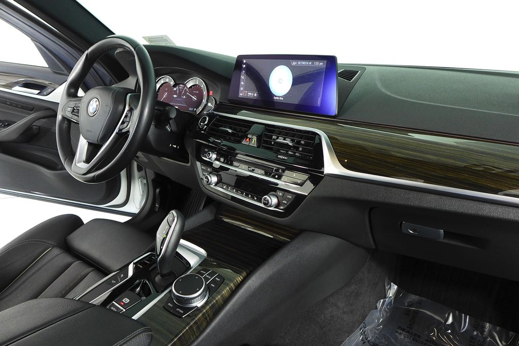 Thumbnail: 2019 BMW 5 Series - 14