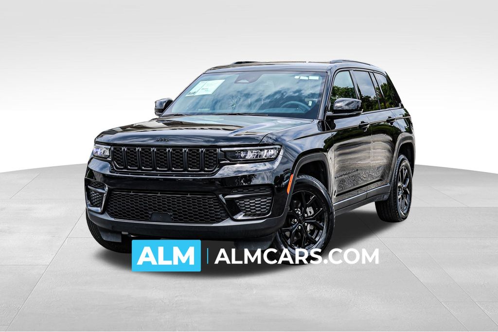 Diamond Black Crystal Pearlcoat 2025 Jeep Grand Cherokee SUV / Crossover Four-Wheel Drive 8-Speed Automatic