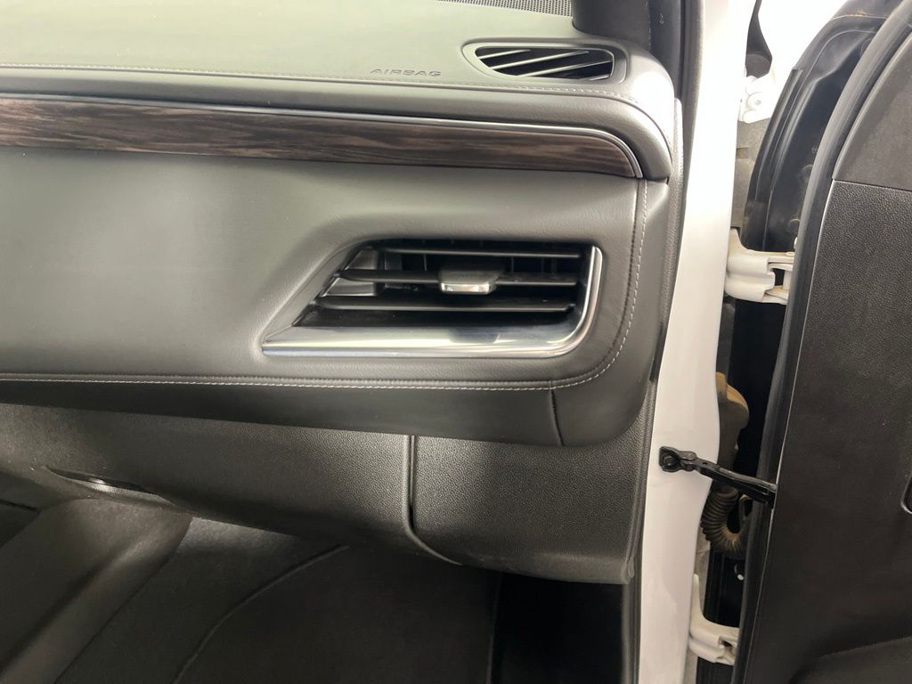 Thumbnail: 2021 Chevrolet Tahoe - 10