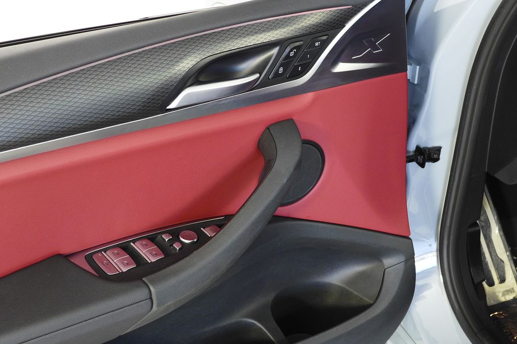 Thumbnail: 2022 BMW X3 - 12