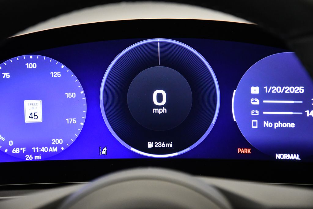 Thumbnail: 2025 Porsche Macan - 27