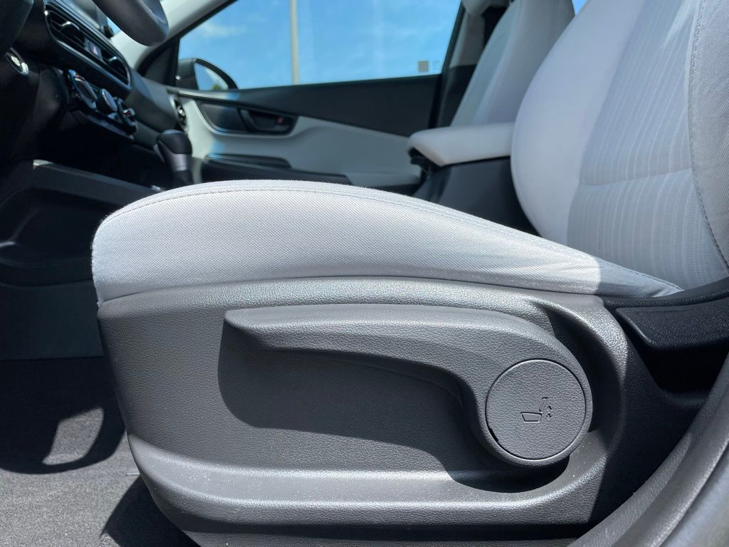 Thumbnail: 2022 Hyundai Kona - 26