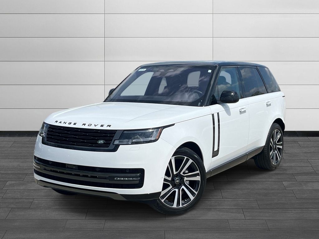 White 2023 Land Rover Range Rover P400 SE AWD SUV / Crossover All-Wheel Drive 8-Speed Automatic