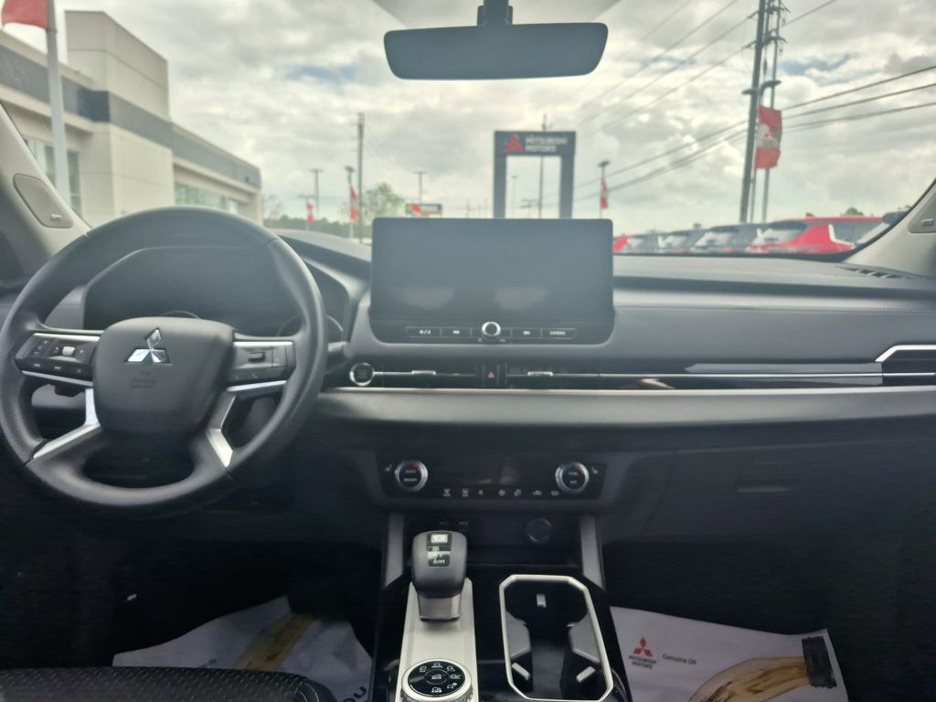 2025 Mitsubishi Outlander ES Black at Emmons Autoplex