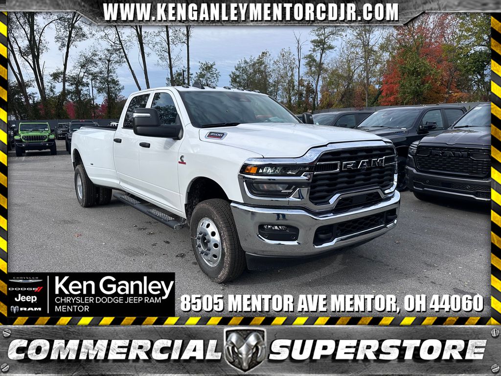 2026 RAM 3500 Tradesman Crew Cab LB DRW 4WD