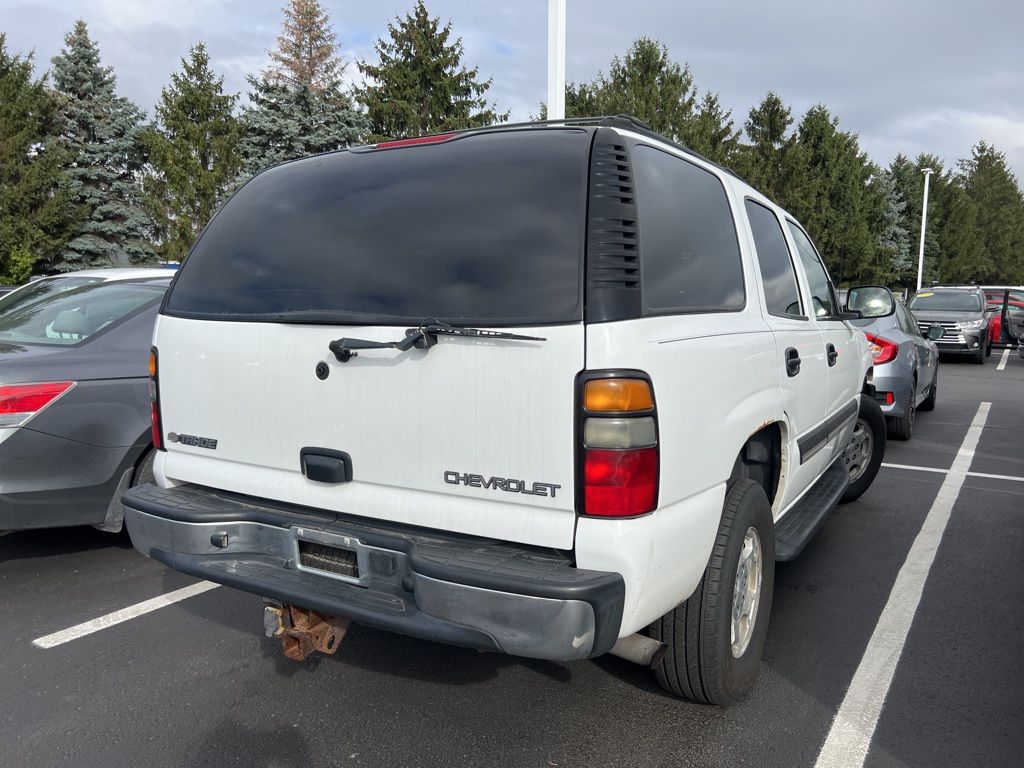 Thumbnail: 2004 Chevrolet Tahoe - 3